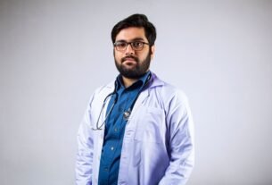 dr gundry s age and career